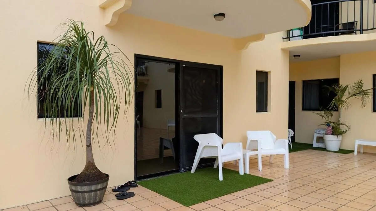 Coastal Comfort - 1 Bedroom Beachfront Apartment Townsville Australia